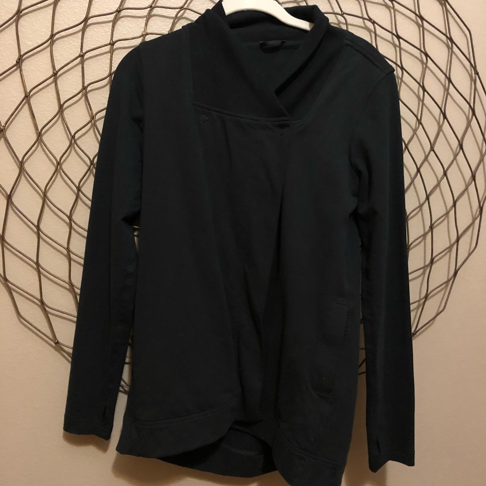 Lululemon jacket size 2!